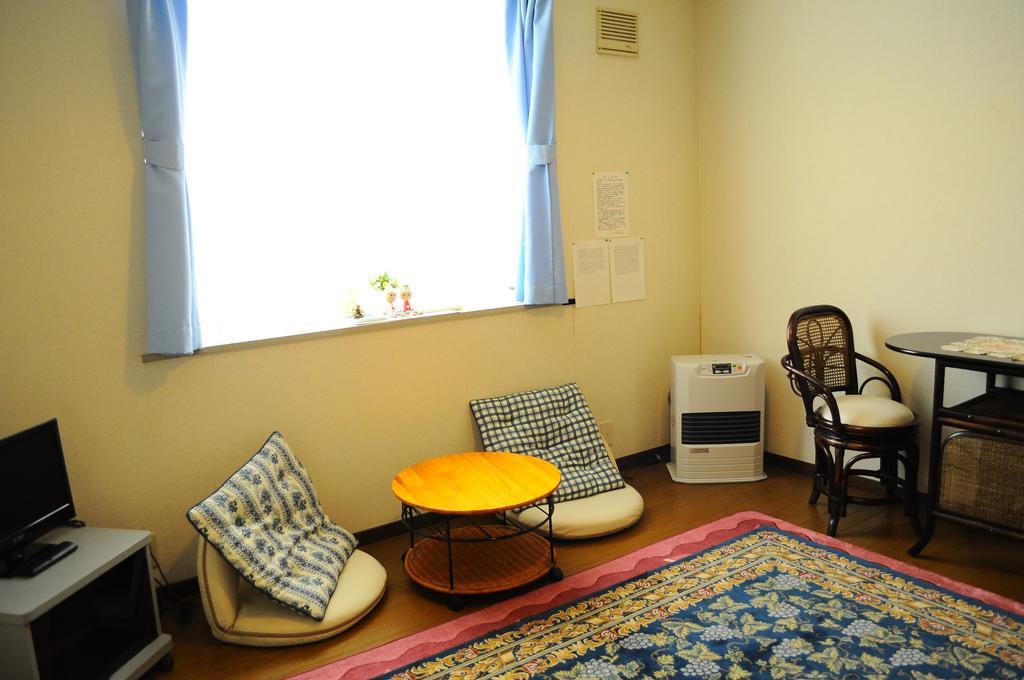 Petit Hotel Koizumi Toyako Buitenkant foto